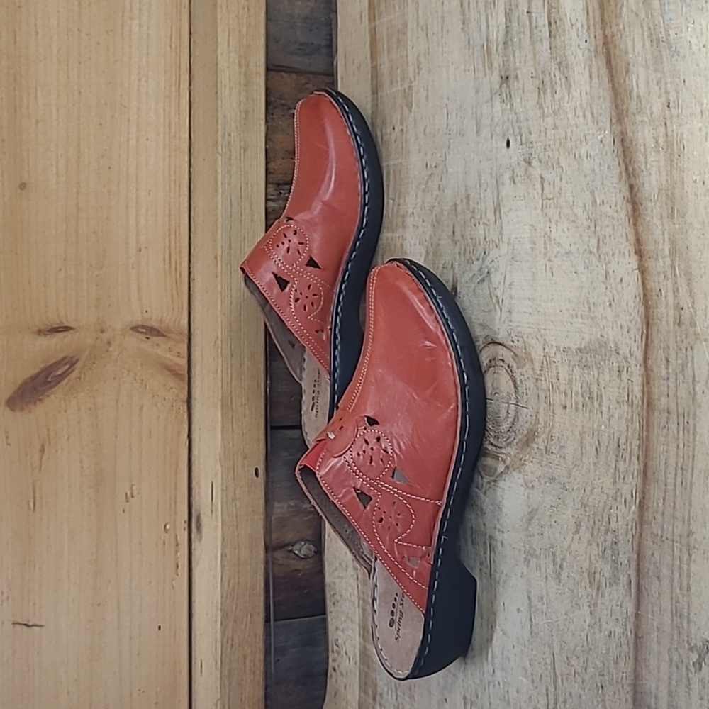 Womens Size 41 Spring Step clogs - Picture 4 of 7